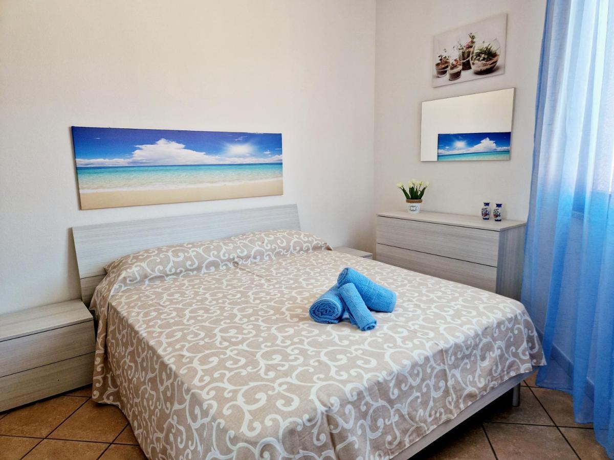 Dimora Rena Dorada - Apartment In Pula, Sardinia, Italy Luaran gambar