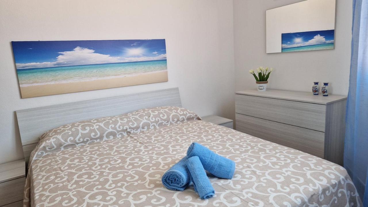 Dimora Rena Dorada - Apartment In Pula, Sardinia, Italy Luaran gambar