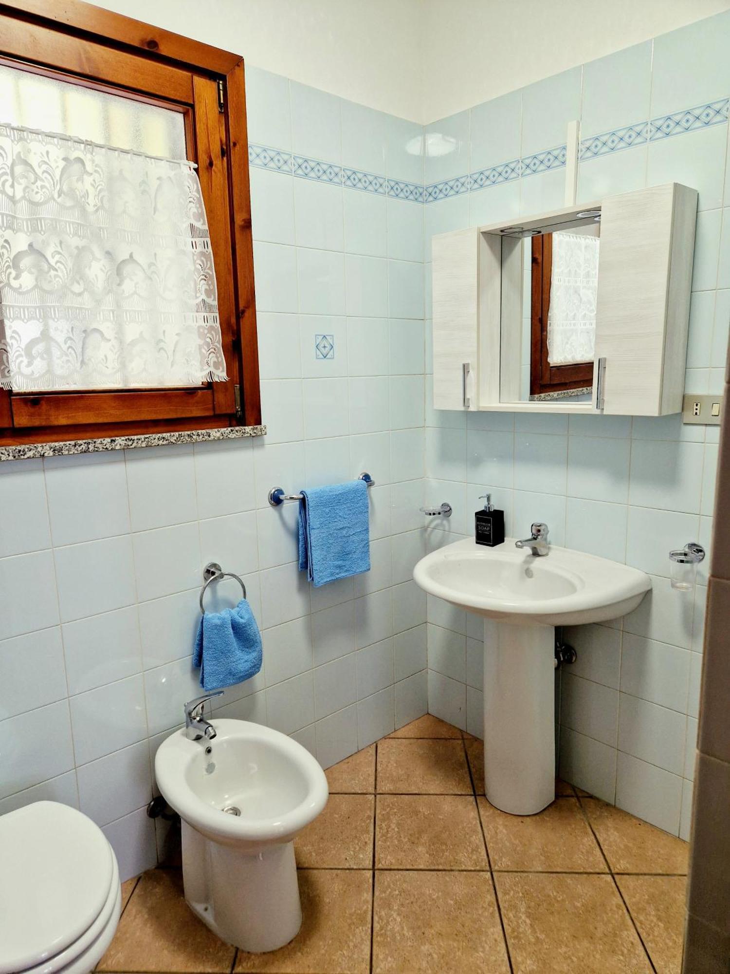 Dimora Rena Dorada - Apartment In Pula, Sardinia, Italy Luaran gambar